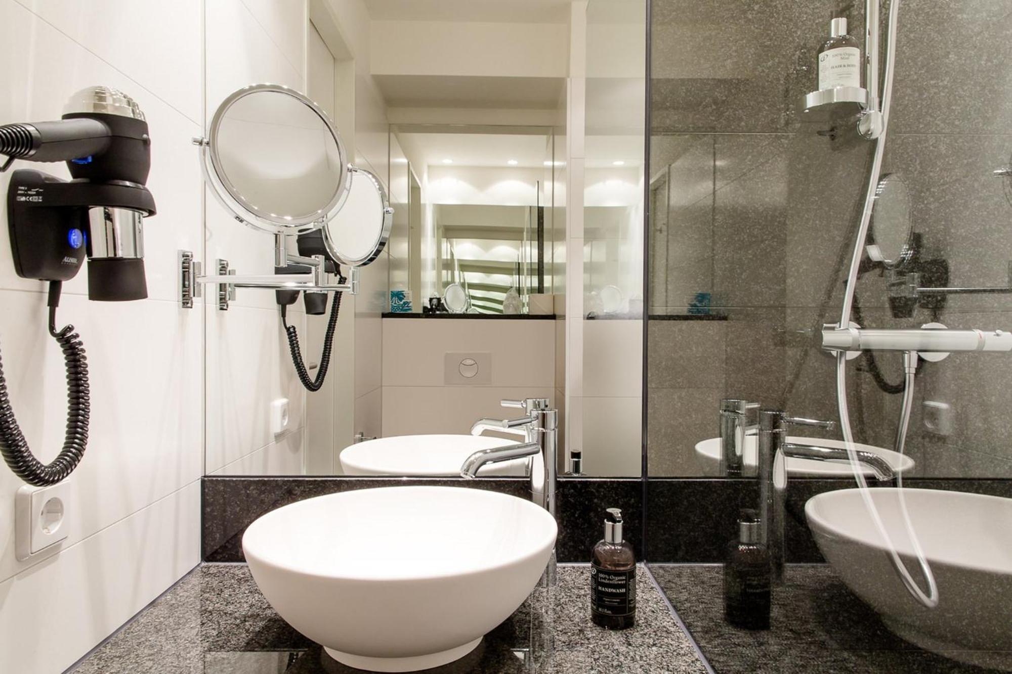 Motel One Berlin-Hackescher Markt Ngoại thất bức ảnh